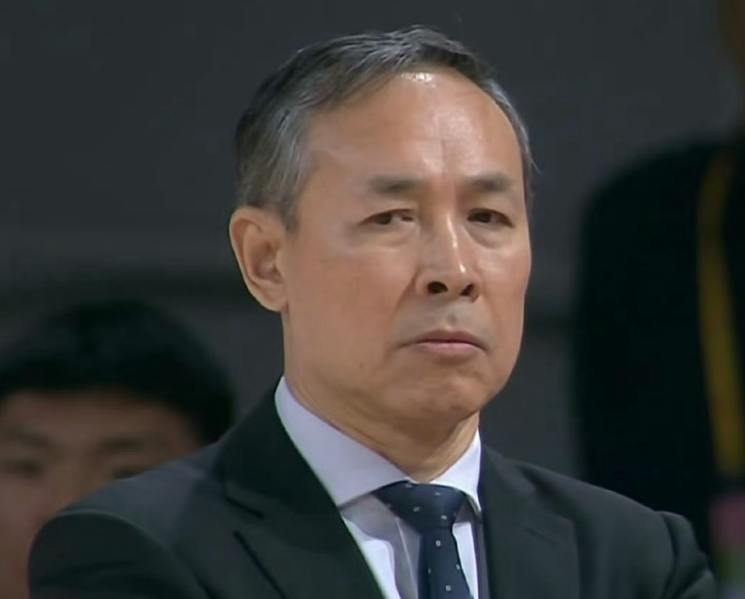 星空体育官方网站-输山西发布会！许利民不满攻守仍表扬球队，周琦再遭眼伤明天检查